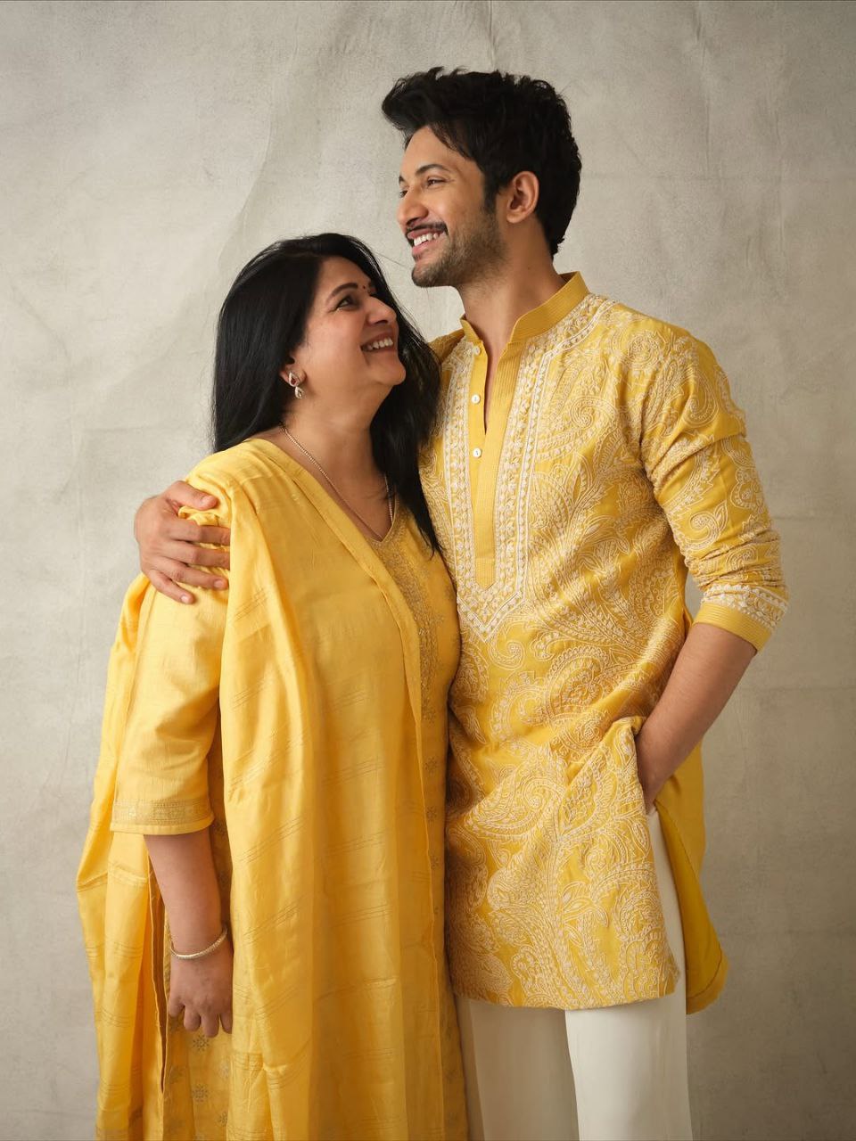 Elegant Yellow Chikankari Kurta