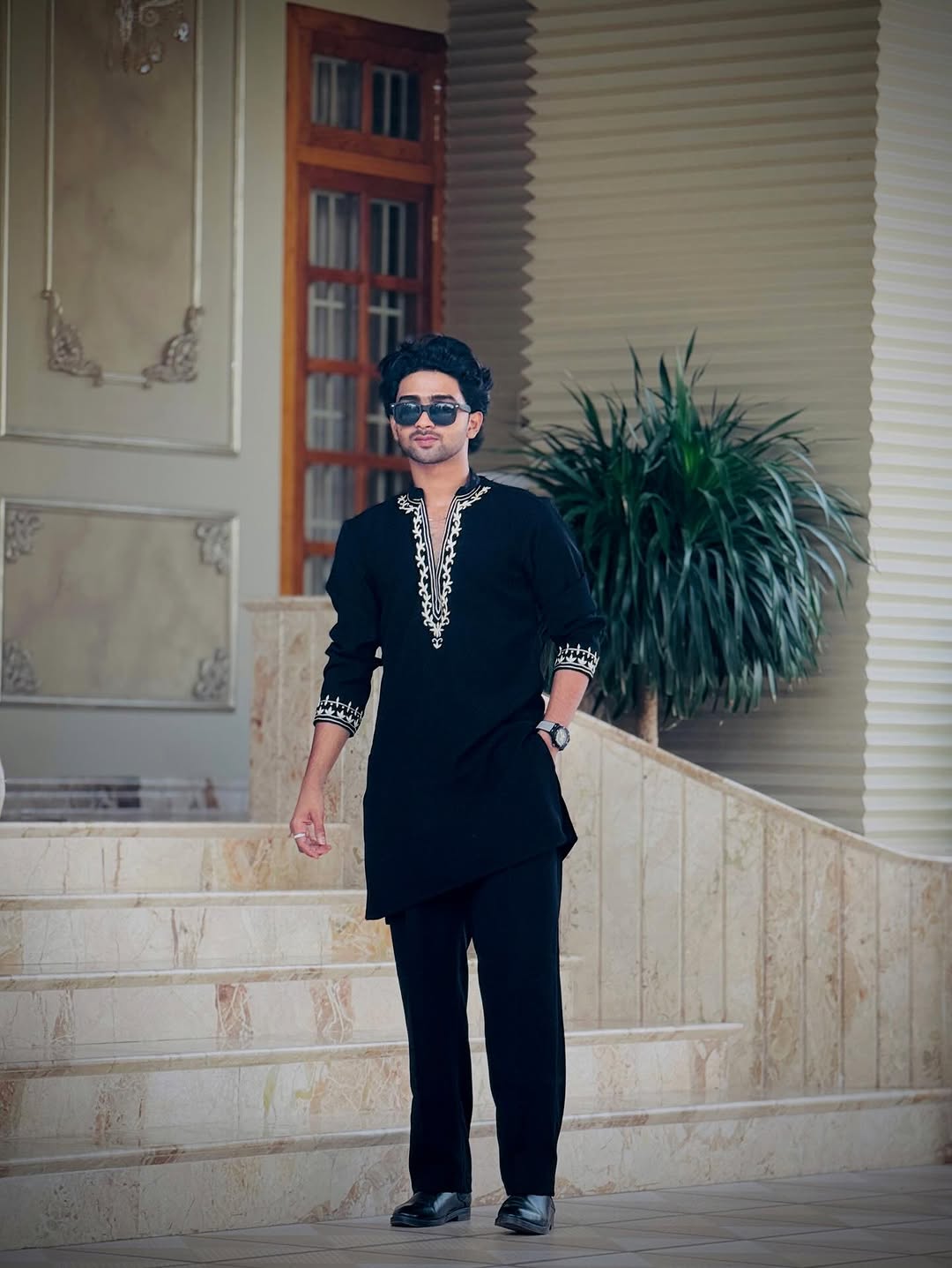 Regal Black Embroidered Kurta Set for Men